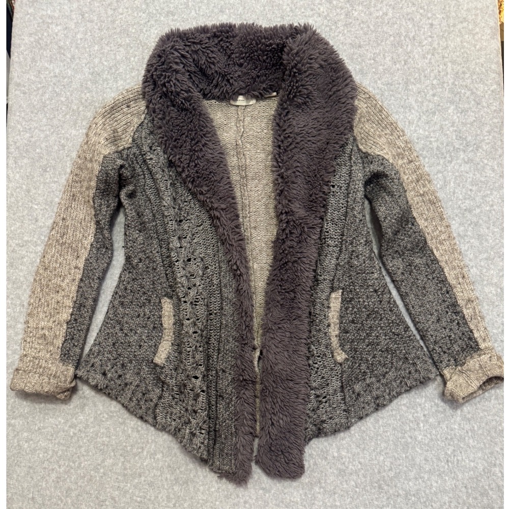 Sleeping on Snow Anthropologie Faux Fur Collar Knit Cardigan Gray Small